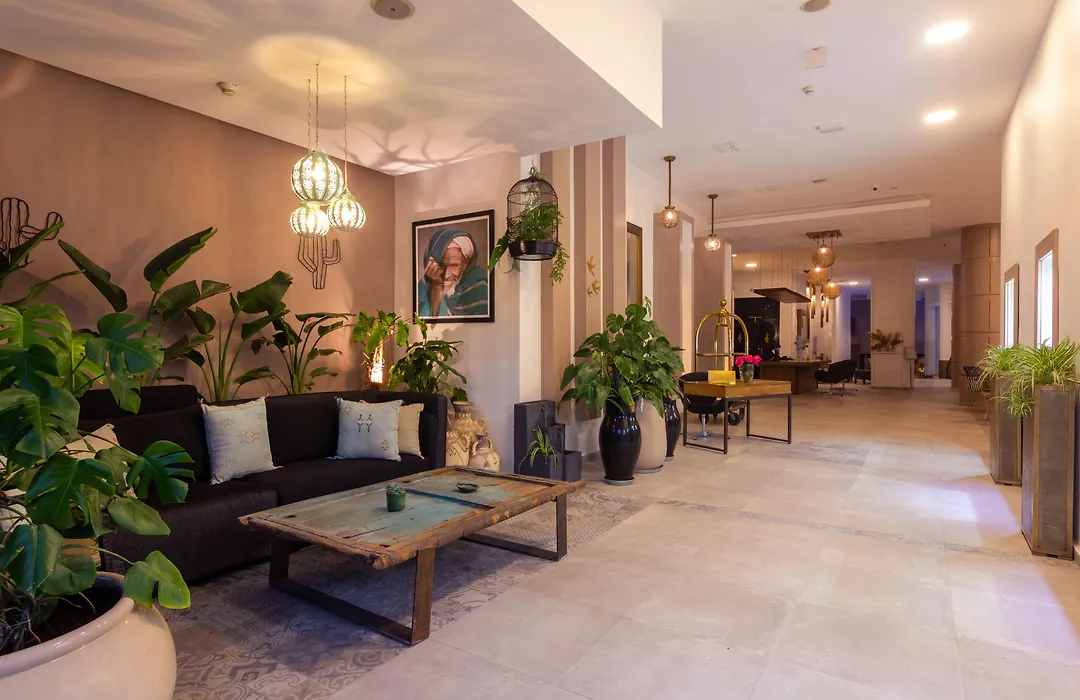 Dellarosa Boutique Hotel And Spa-1